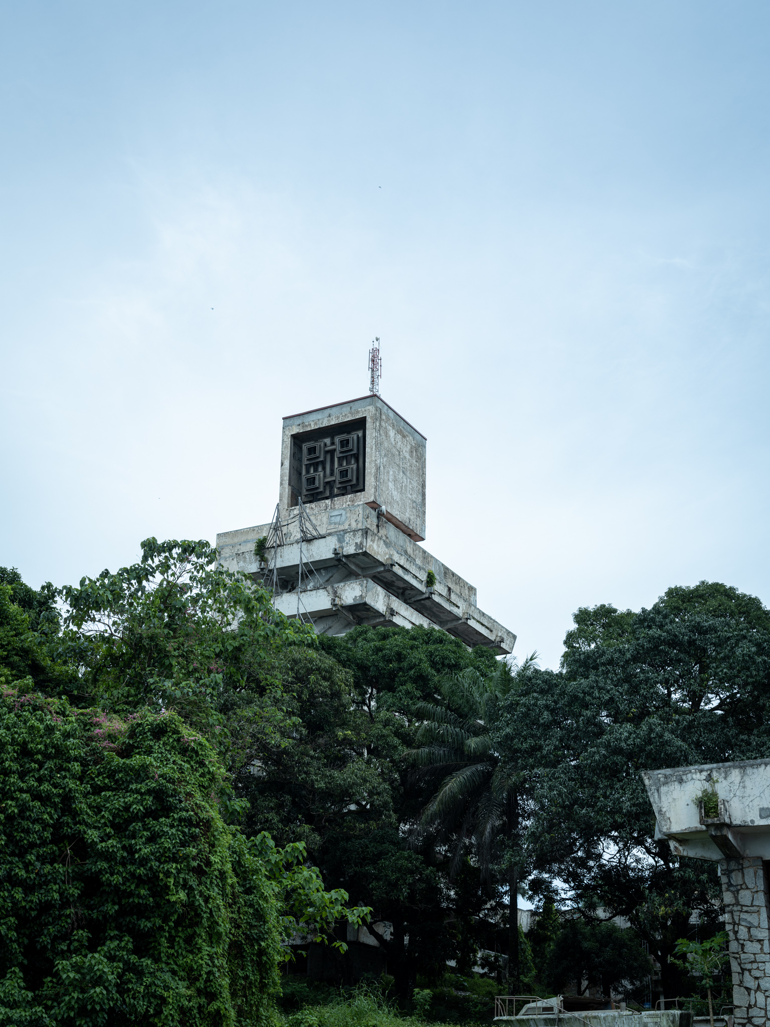 _DSF2585_2048px